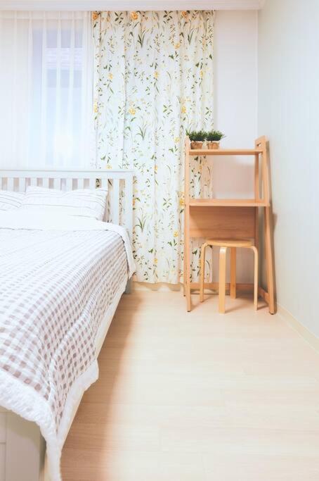 Villa Yeonnam Wave à Séoul Extérieur photo